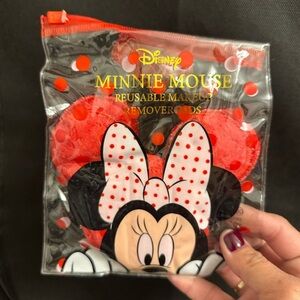 Minnie make up pads